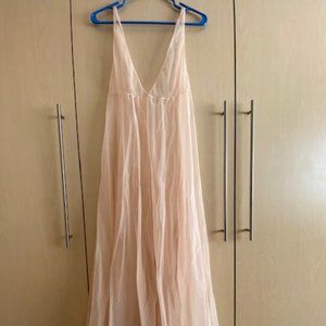 CLASSIC VINTAGE SEE-THROUGH NIGHTIE! Absolutely precious! Soft pink. Small/med.